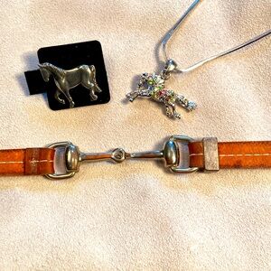Horses‎ sparkle horse pendent necklace + Silver Horse pin
